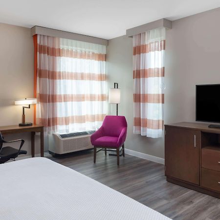 La Quinta By Wyndham Greensboro Airport High Point Eksteriør billede