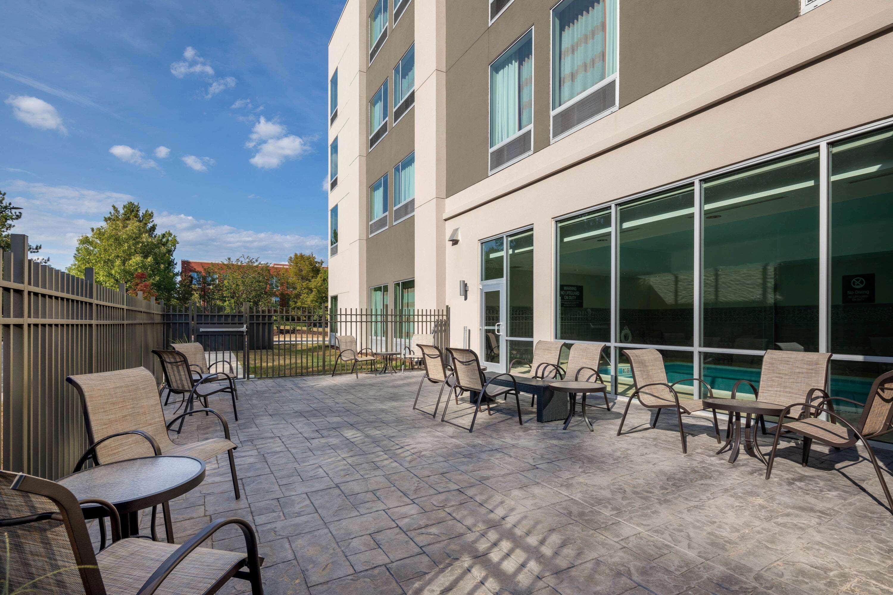 La Quinta By Wyndham Greensboro Airport High Point Eksteriør billede